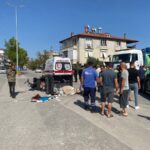 antalya-serikte-kaza-ani-kamerada-3-tekerlekli-bisiklette-1i-agir-2-kisi-yaralandi-dgKkv3Dx
